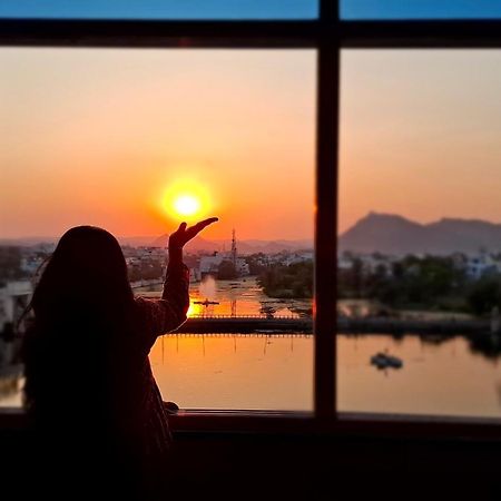 Antariksh Hotel Udaipur Ngoại thất bức ảnh