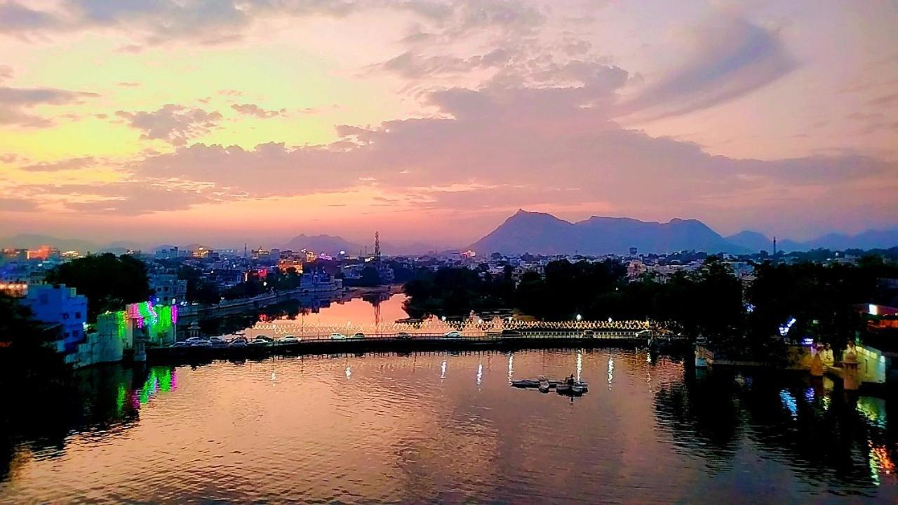 Antariksh Hotel Udaipur Ngoại thất bức ảnh